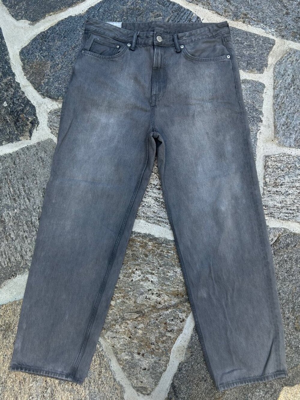 H&M Gray Loose Ample Jeans - Size 34/32